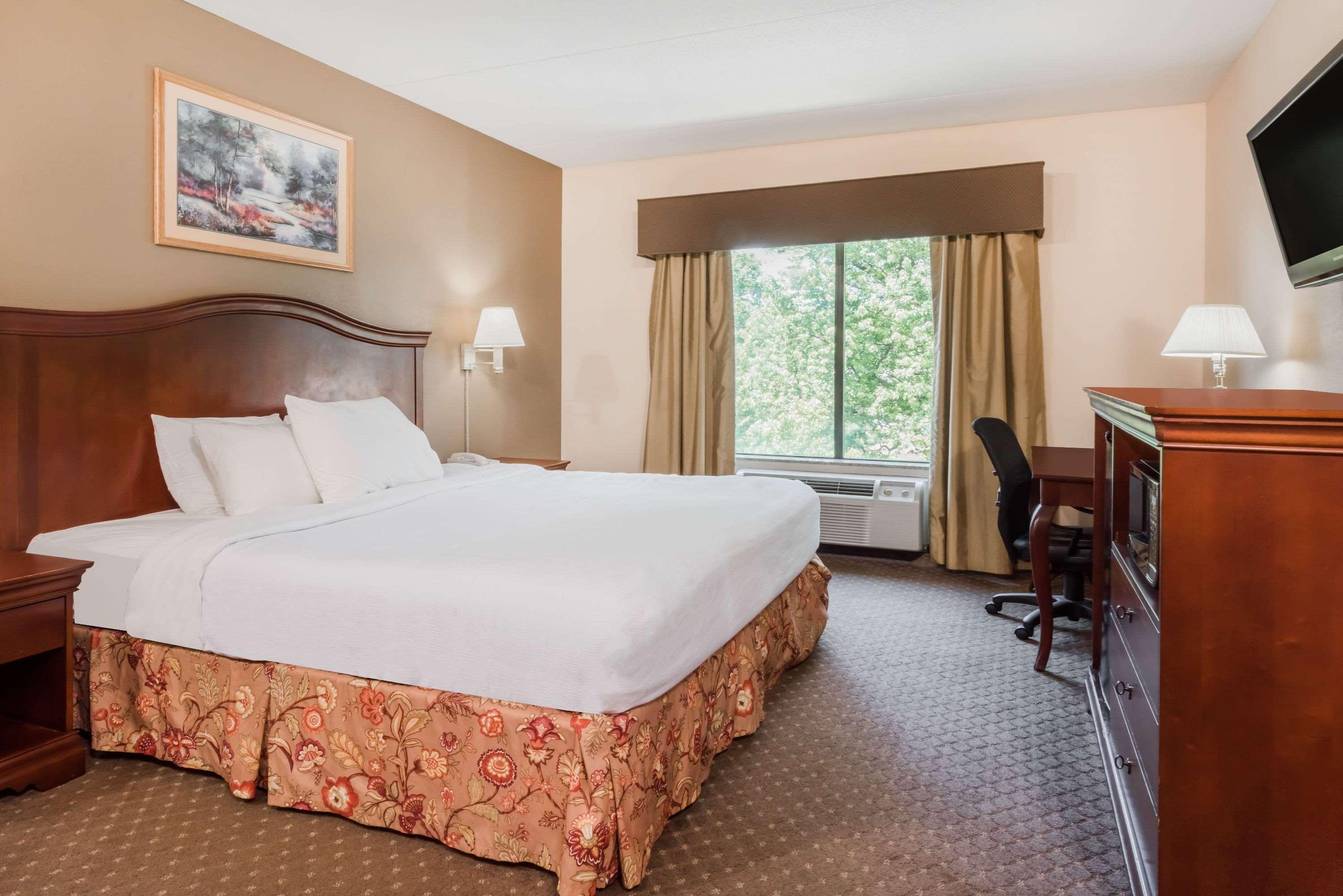 Ramada By Wyndham Harrisburg/Hershey Area Exterior foto