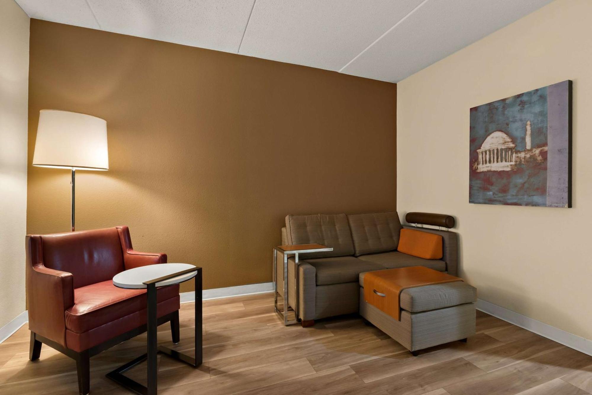 Ramada By Wyndham Harrisburg/Hershey Area Exterior foto